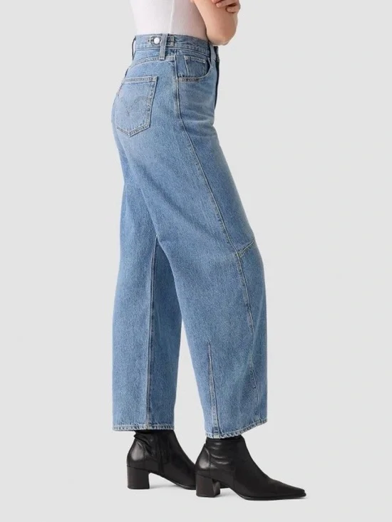 Levi's® Women's Cinch Barrel Jeans - Picture 2 of 6